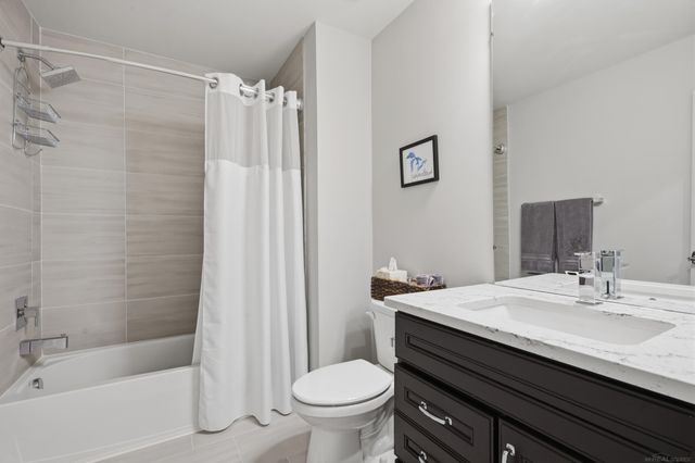381 Strawberry Drive, Rochester Hills, MI 48307