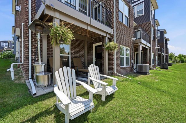 381 Strawberry Drive, Rochester Hills, MI 48307