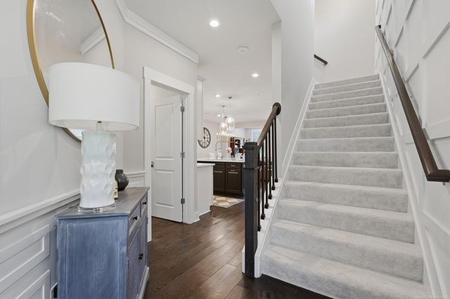 381 Strawberry Drive, Rochester Hills, MI 48307