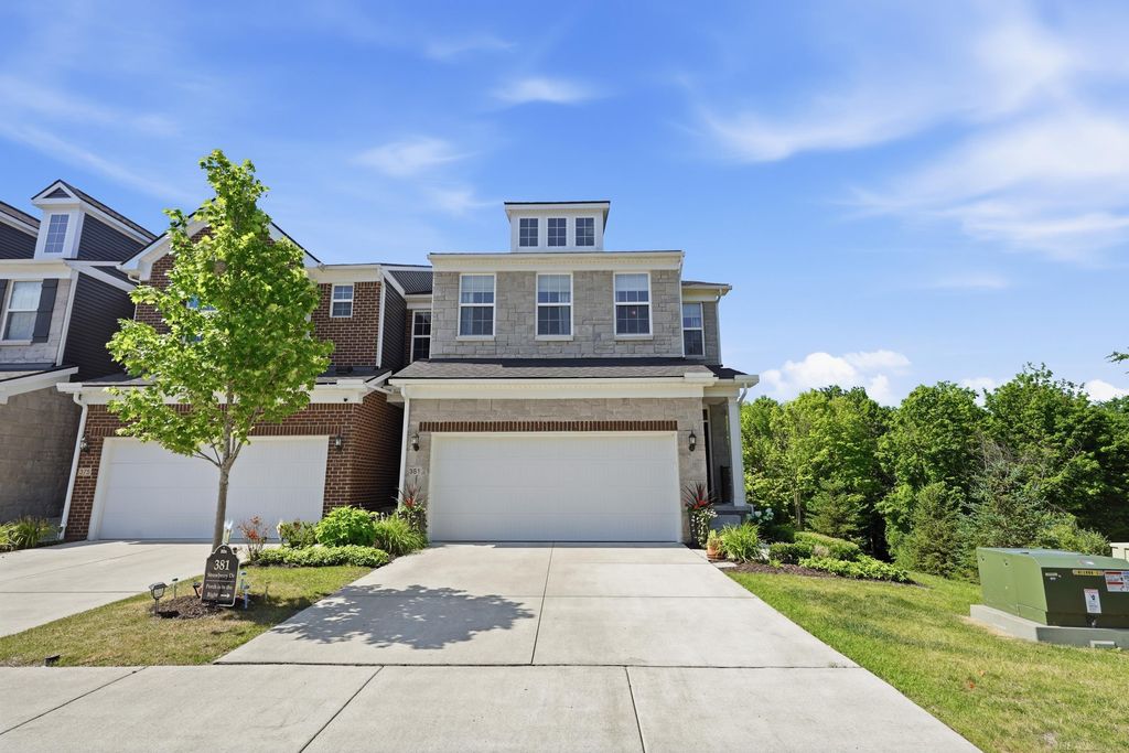 381 Strawberry Drive, Rochester Hills, MI 48307
