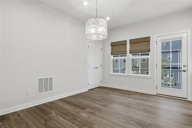 4006 Crown Dr, South Park, PA 15129