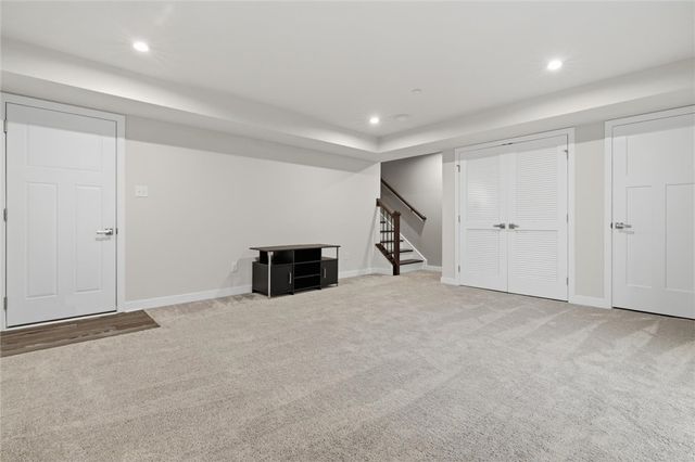 4006 Crown Dr, South Park, PA 15129