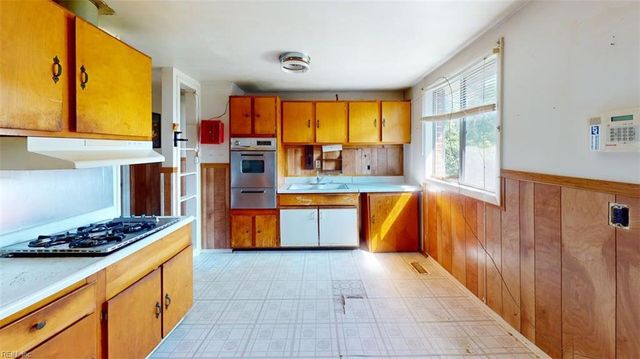 2008 Conner RD, Hampton, VA 23663