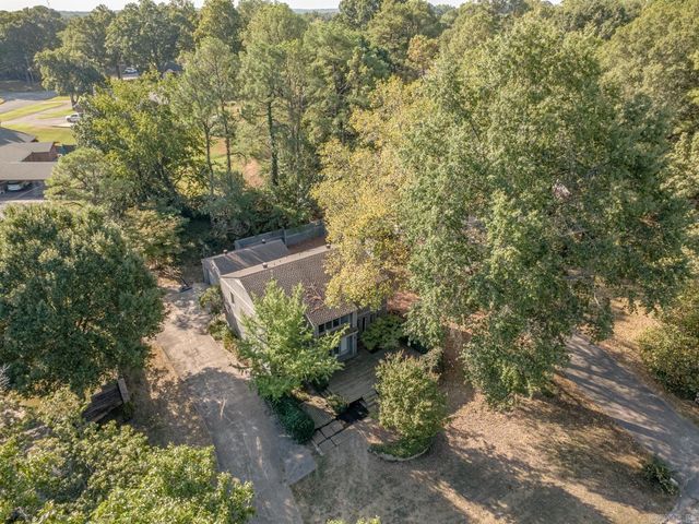 717 Melton Dr, Jonesboro, AR 72401