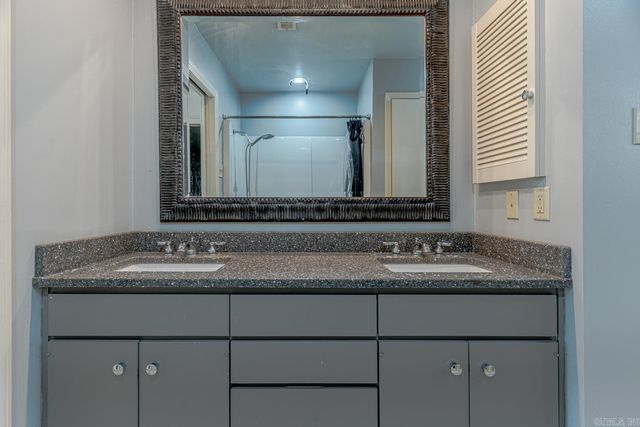 717 Melton Dr, Jonesboro, AR 72401