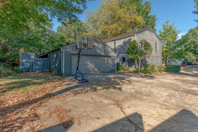 717 Melton Dr, Jonesboro, AR 72401