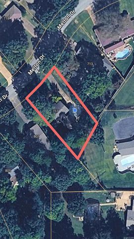 717 Melton Dr, Jonesboro, AR 72401