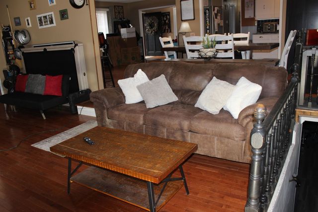 422 Beechwood Road, Salina, KS 67401