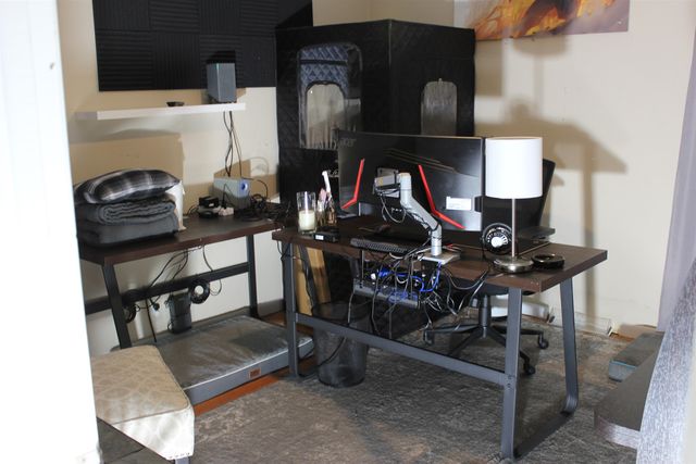 422 Beechwood Road, Salina, KS 67401