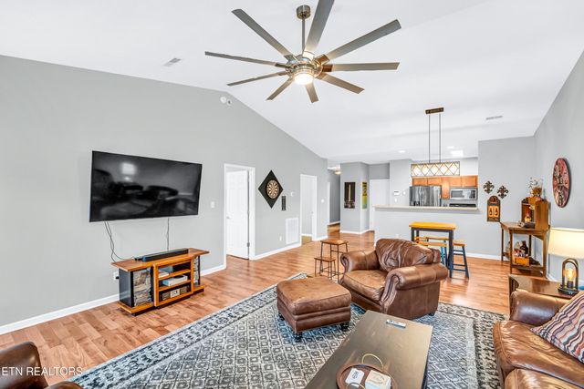 7908 Valley Park Lane, Knoxville, TN 37909