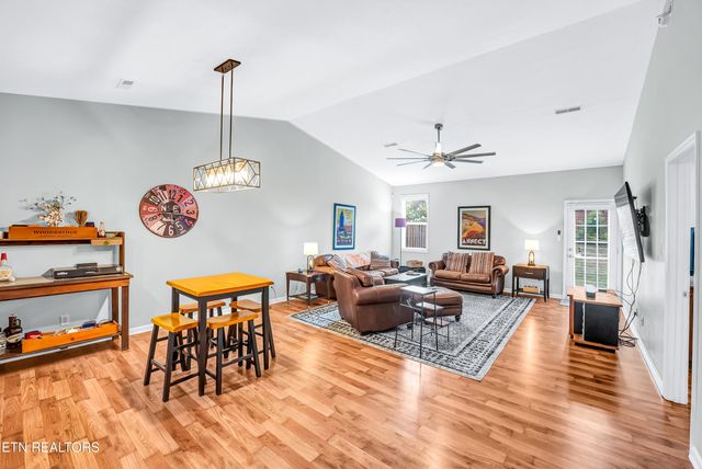 7908 Valley Park Lane, Knoxville, TN 37909