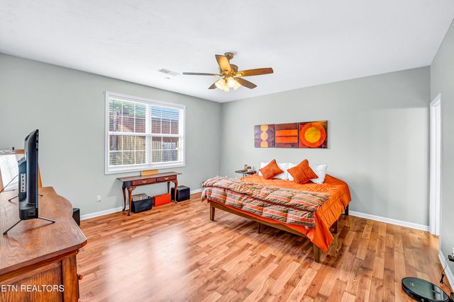 7908 Valley Park Lane, Knoxville, TN 37909