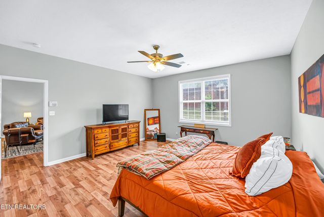7908 Valley Park Lane, Knoxville, TN 37909