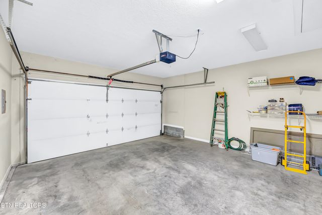 7908 Valley Park Lane, Knoxville, TN 37909