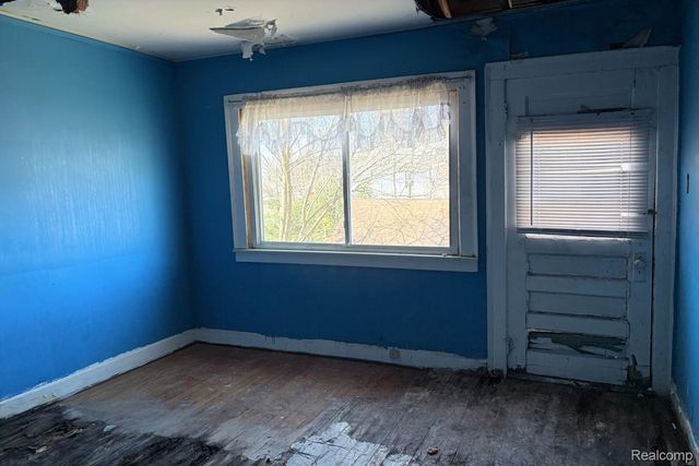 5511 Lakeview Street, Detroit, MI 48213