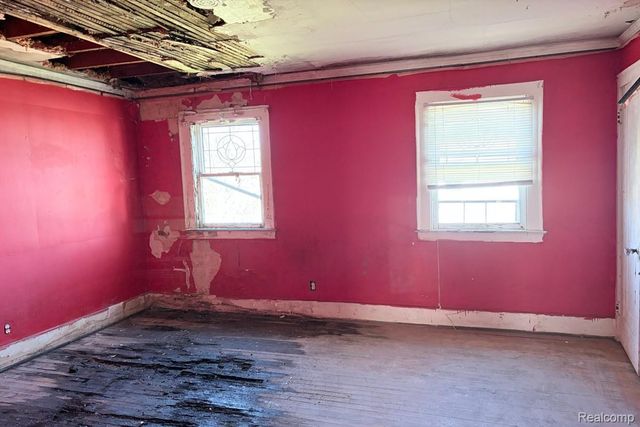 5511 Lakeview Street, Detroit, MI 48213