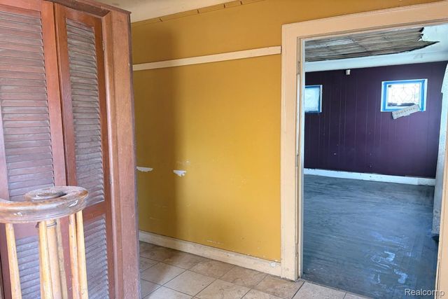 5511 Lakeview Street, Detroit, MI 48213