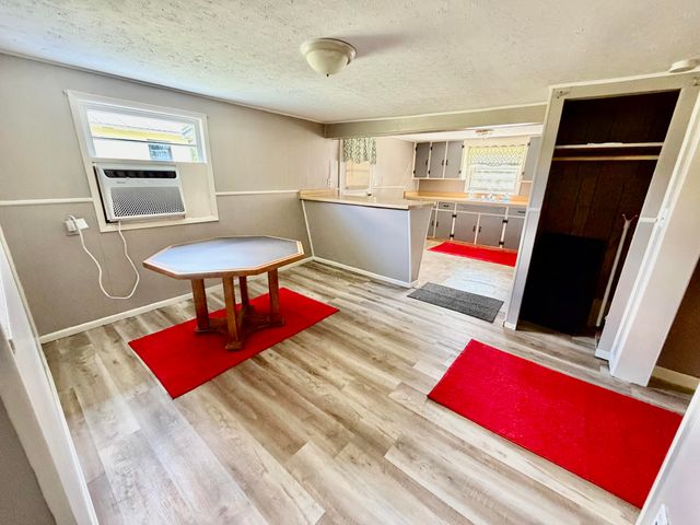 318 E Frog Hollow Road, Science Hill, KY 42553