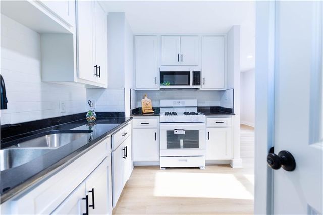 3312 Delavan Avenue, Kansas City, KS 66104