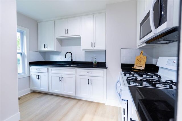 3312 Delavan Avenue, Kansas City, KS 66104