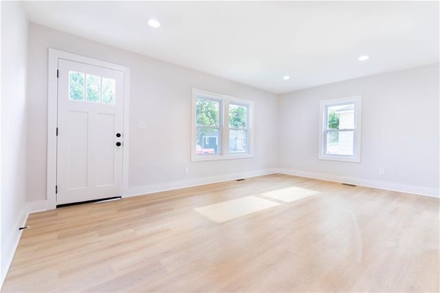 3312 Delavan Avenue, Kansas City, KS 66104