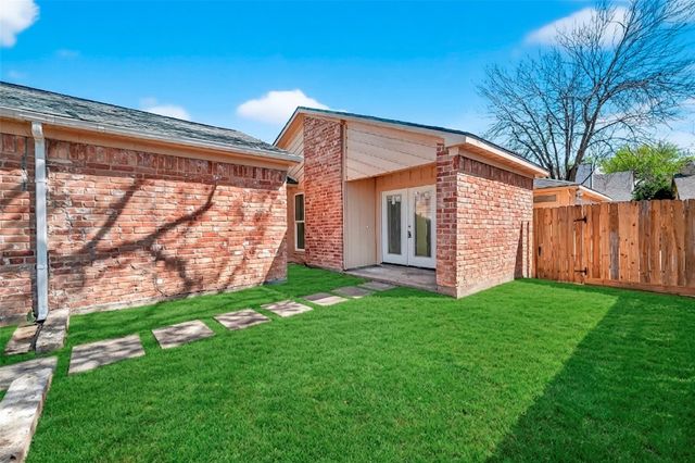 12815 Maxfield Drive, Houston, TX 77082