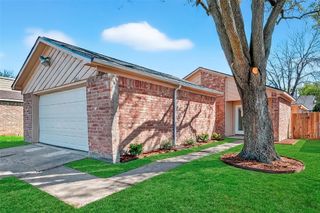 12815 Maxfield Drive, Houston, TX 77082