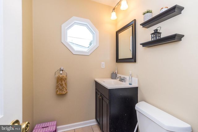 459 HARRISON AVE, Hatboro, PA 19040