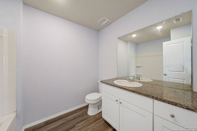 7058 DOMINIC VLY, San Antonio, TX 78242