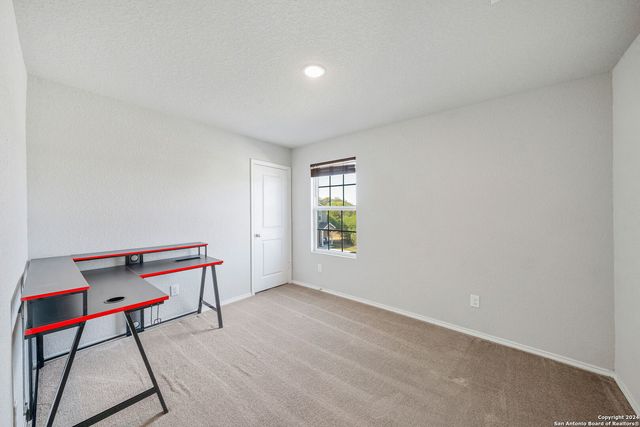 7058 DOMINIC VLY, San Antonio, TX 78242