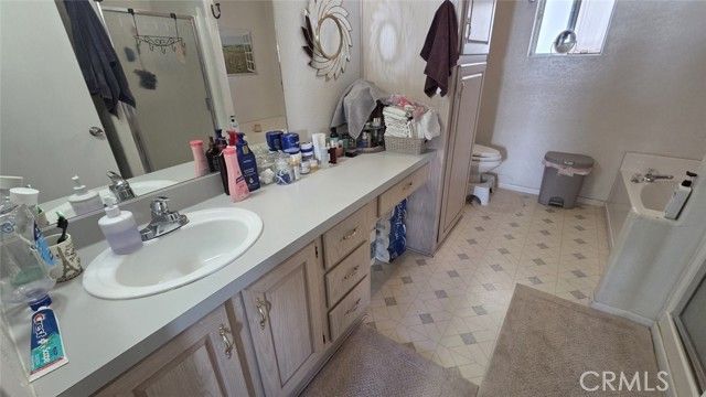 15445 Cobalt 227, Sylmar (los Angeles), CA 91342