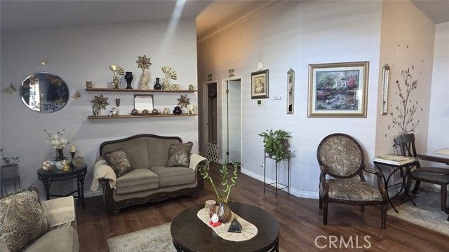 15445 Cobalt 227, Sylmar (los Angeles), CA 91342