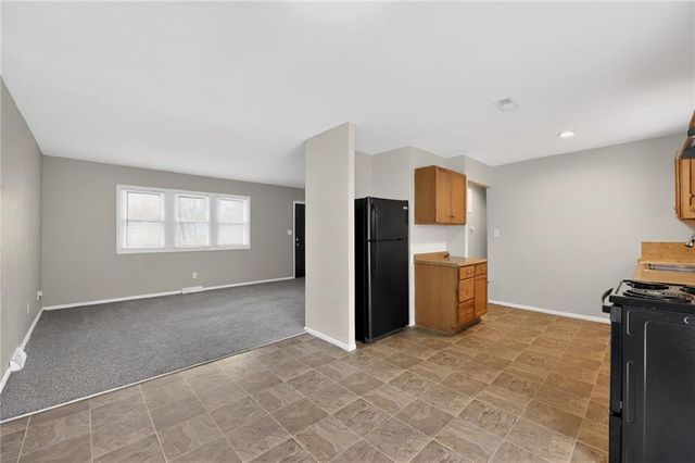 8615 E 114TH Street, Kansas City, MO 64134