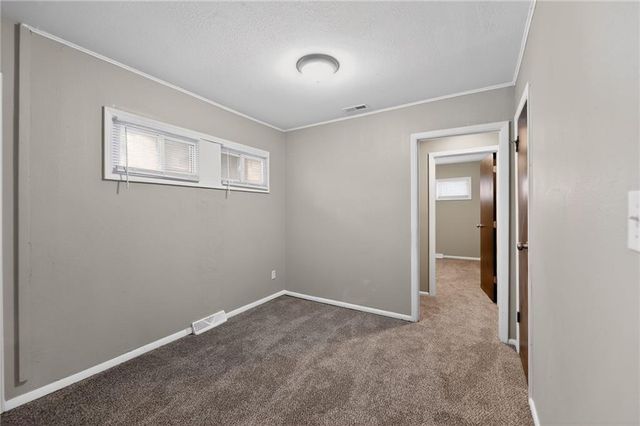 8615 E 114TH Street, Kansas City, MO 64134