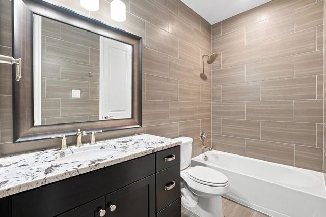 1627 Kaleta Pass Lane, League City, TX 77573