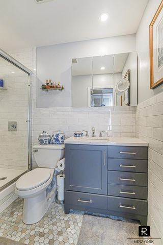 10 W Bway # 5-J, New York City, NY 10301