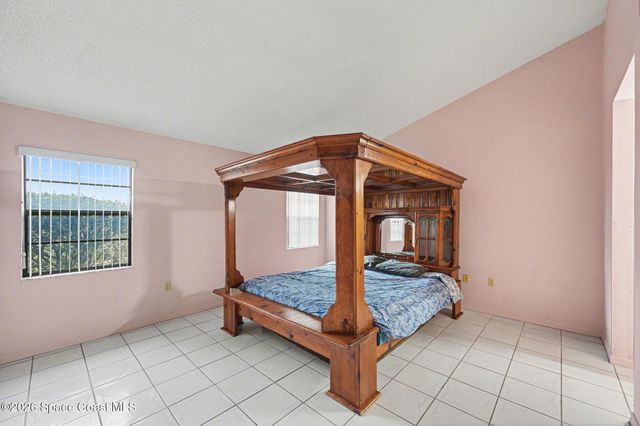 936 Hattaras Terrace SE, Palm Bay, FL 32909