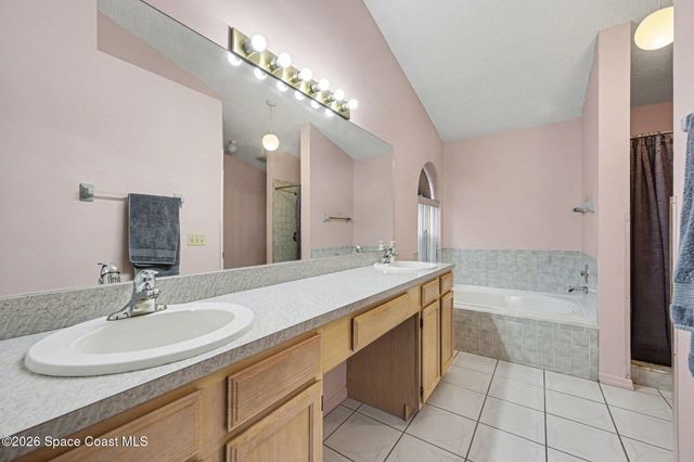 936 Hattaras Terrace SE, Palm Bay, FL 32909
