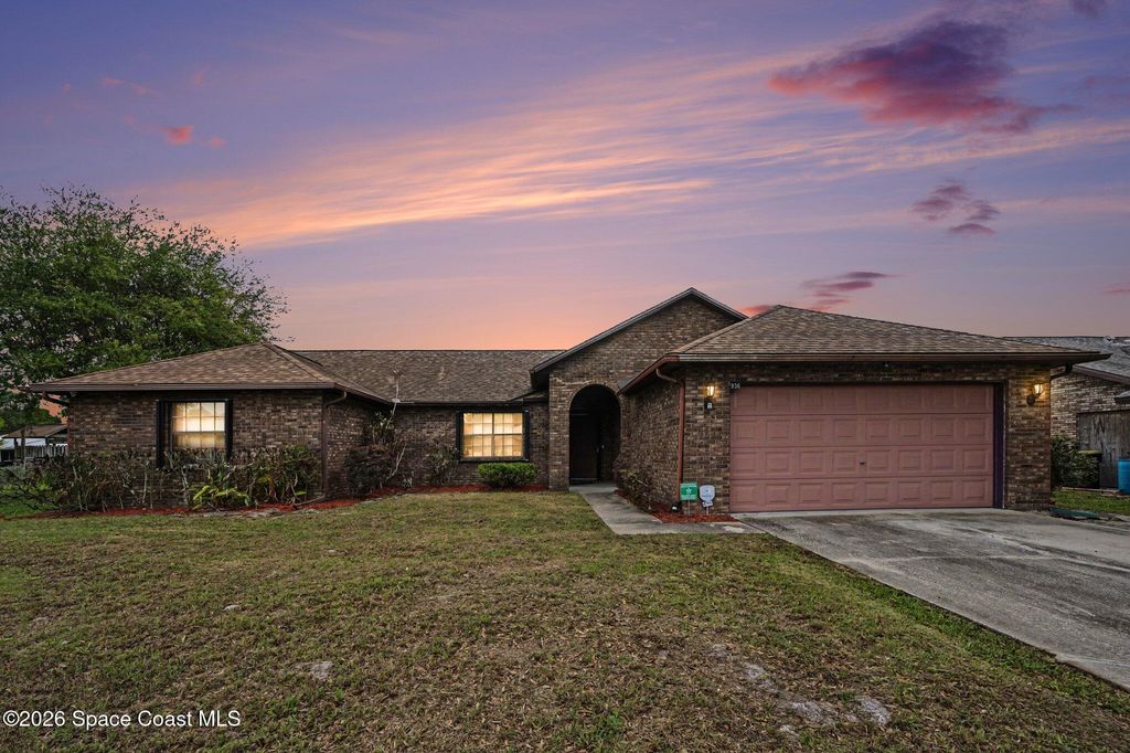 936 Hattaras Terrace SE, Palm Bay, FL 32909