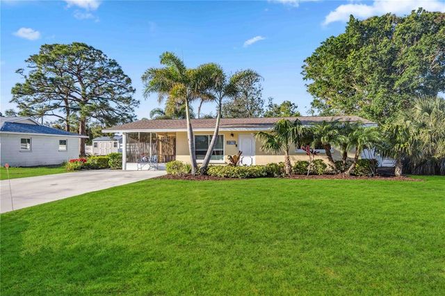 742 GOLF DRIVE, Venice, FL 34285