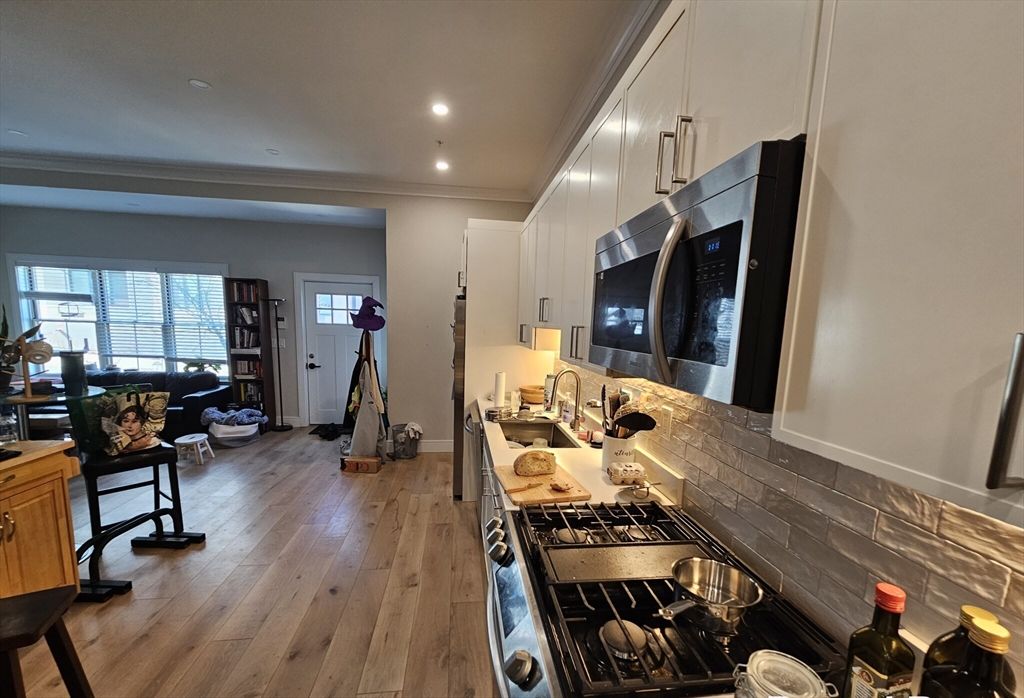 9 Everett St 5, Boston, MA 02134