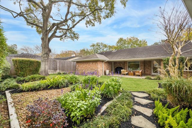 5718 Jackwood Street, Houston, TX 77096