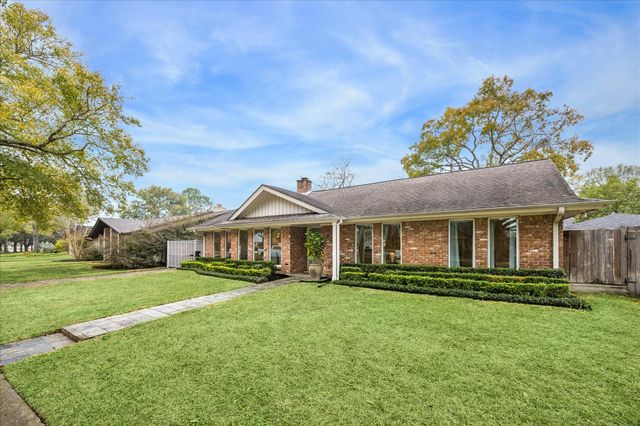 5718 Jackwood Street, Houston, TX 77096