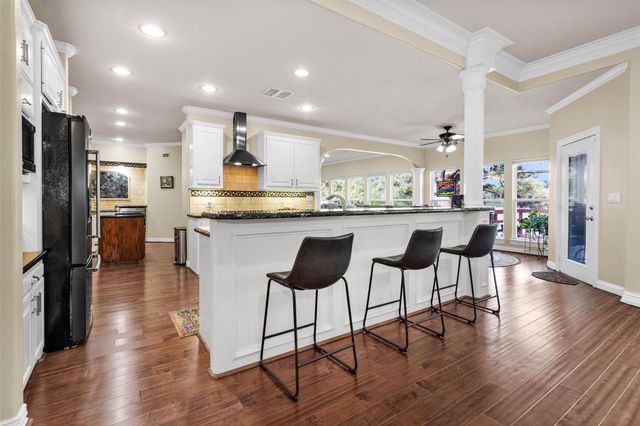 1502 Wimbledon Drive, Huntsville, TX 77340