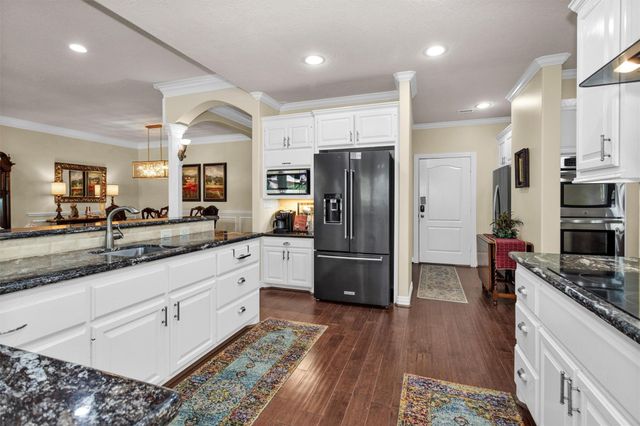 1502 Wimbledon Drive, Huntsville, TX 77340