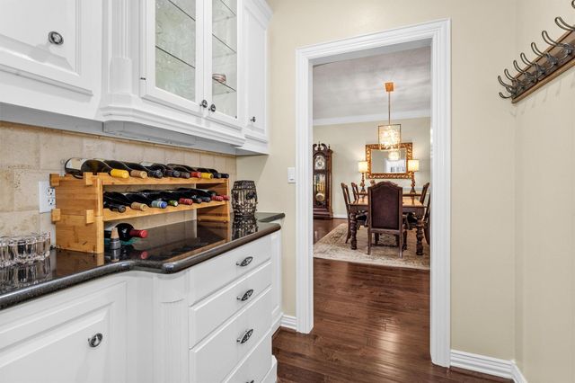 1502 Wimbledon Drive, Huntsville, TX 77340