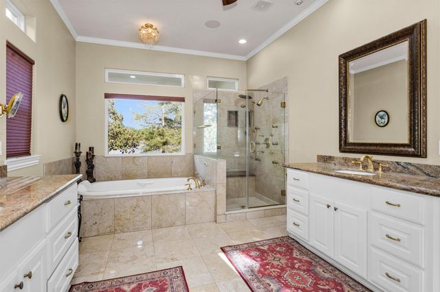 1502 Wimbledon Drive, Huntsville, TX 77340