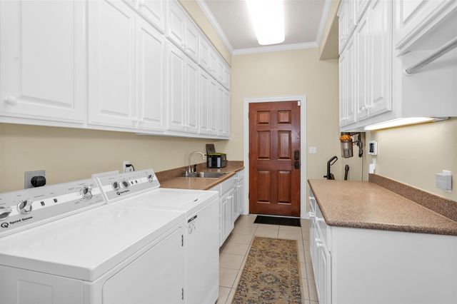 1502 Wimbledon Drive, Huntsville, TX 77340