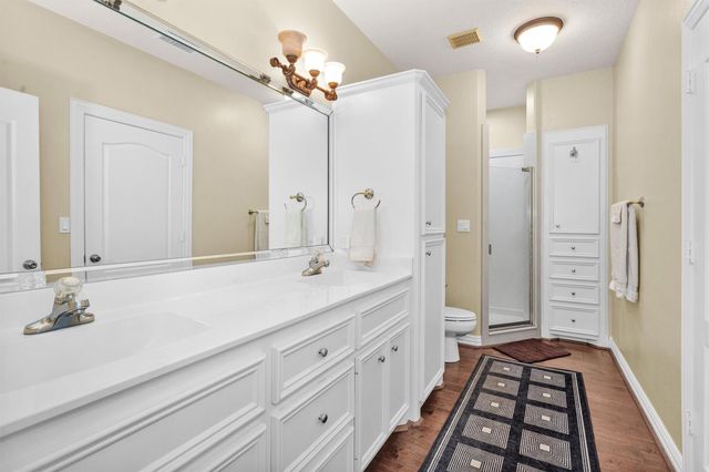 1502 Wimbledon Drive, Huntsville, TX 77340