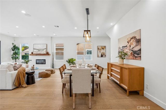 8308 Mcconnell Avenue, Los Angeles, CA 90045